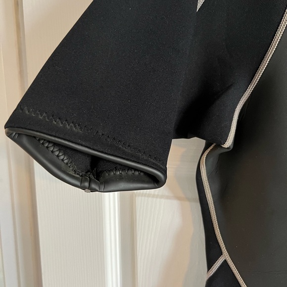 Dive ‘N Surf Partial Wetsuit. Size M. - Picture 3 of 10